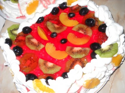 Tort cu fructe