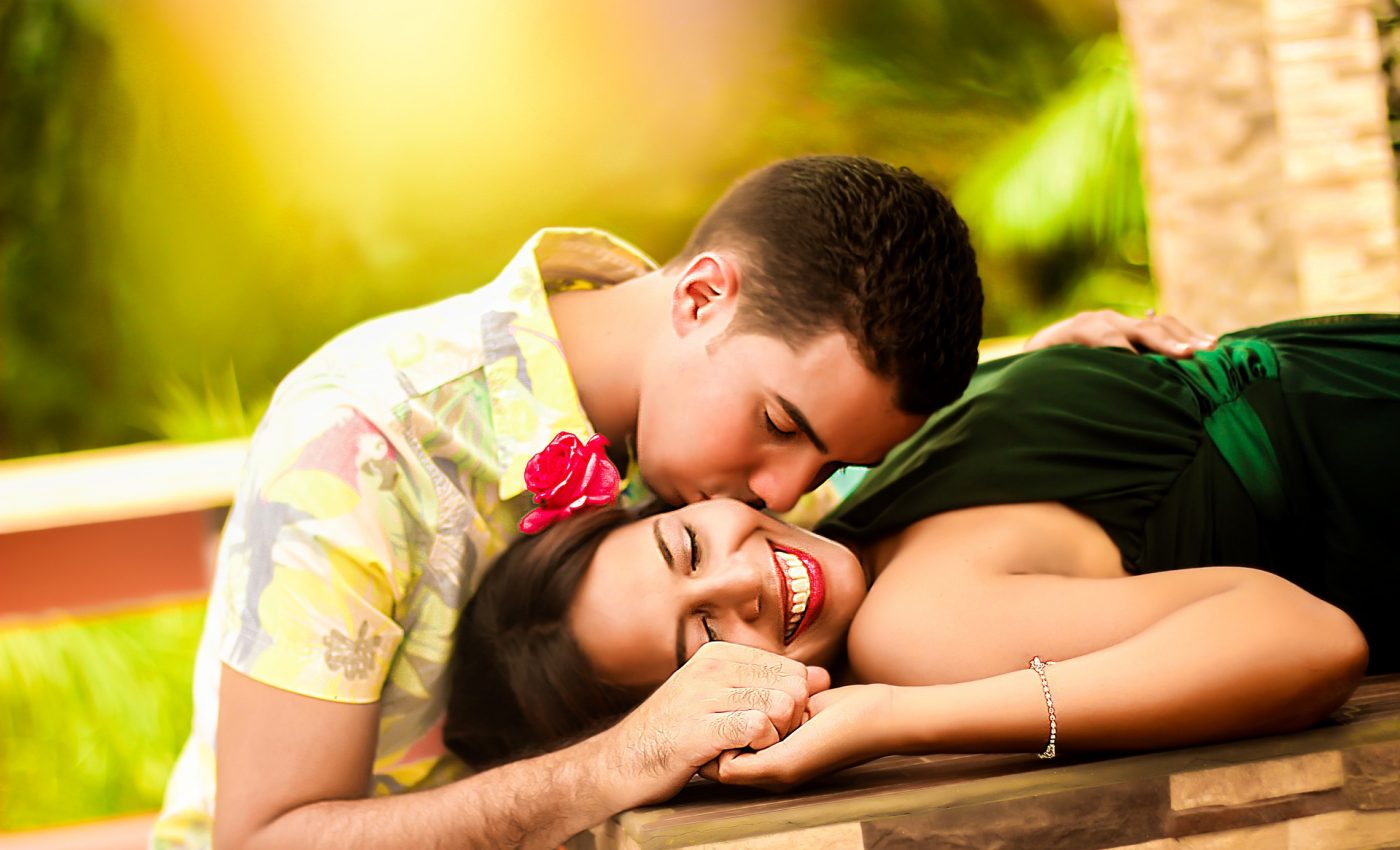 sa devii un amant cat mai bun - sfatulparintilor.ro - pixabay_com - couple-1612679_1920