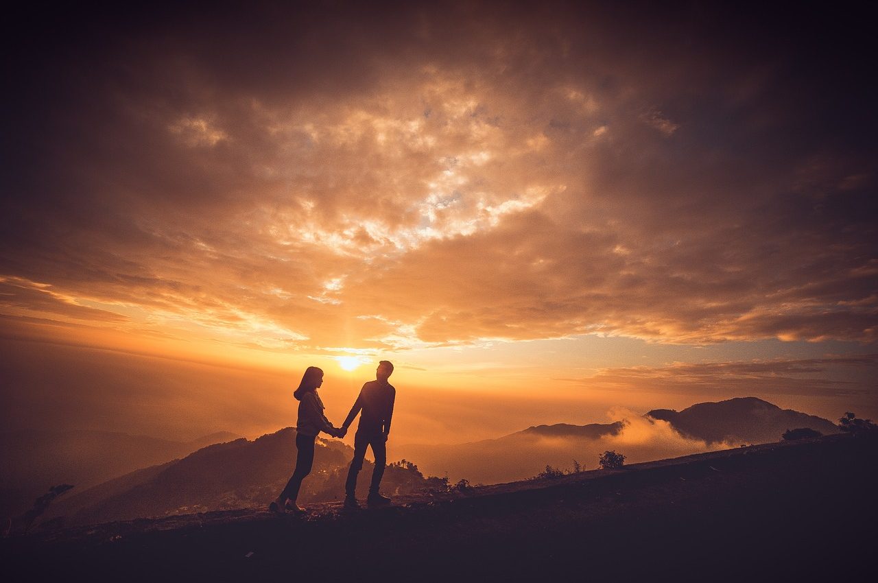 Cele mai mari nemultumiri ale unui cuplu - sfatulparintilor.ro - pixabay_com - sunset-7126126_1280