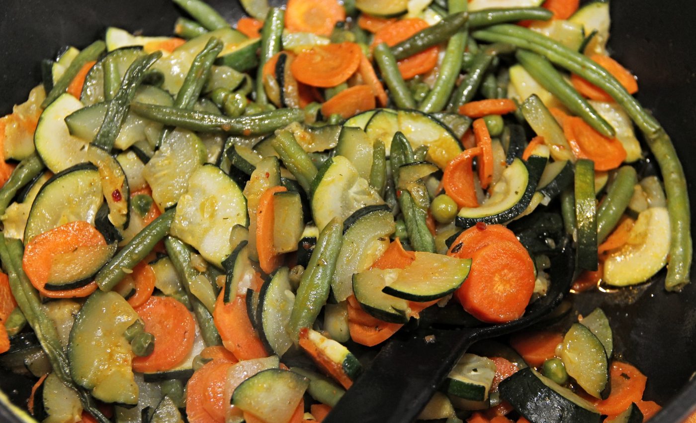 ghiveci de legume cu pui - sfatulparintilor.ro - pixabay_com - vegetables-3238149_1920