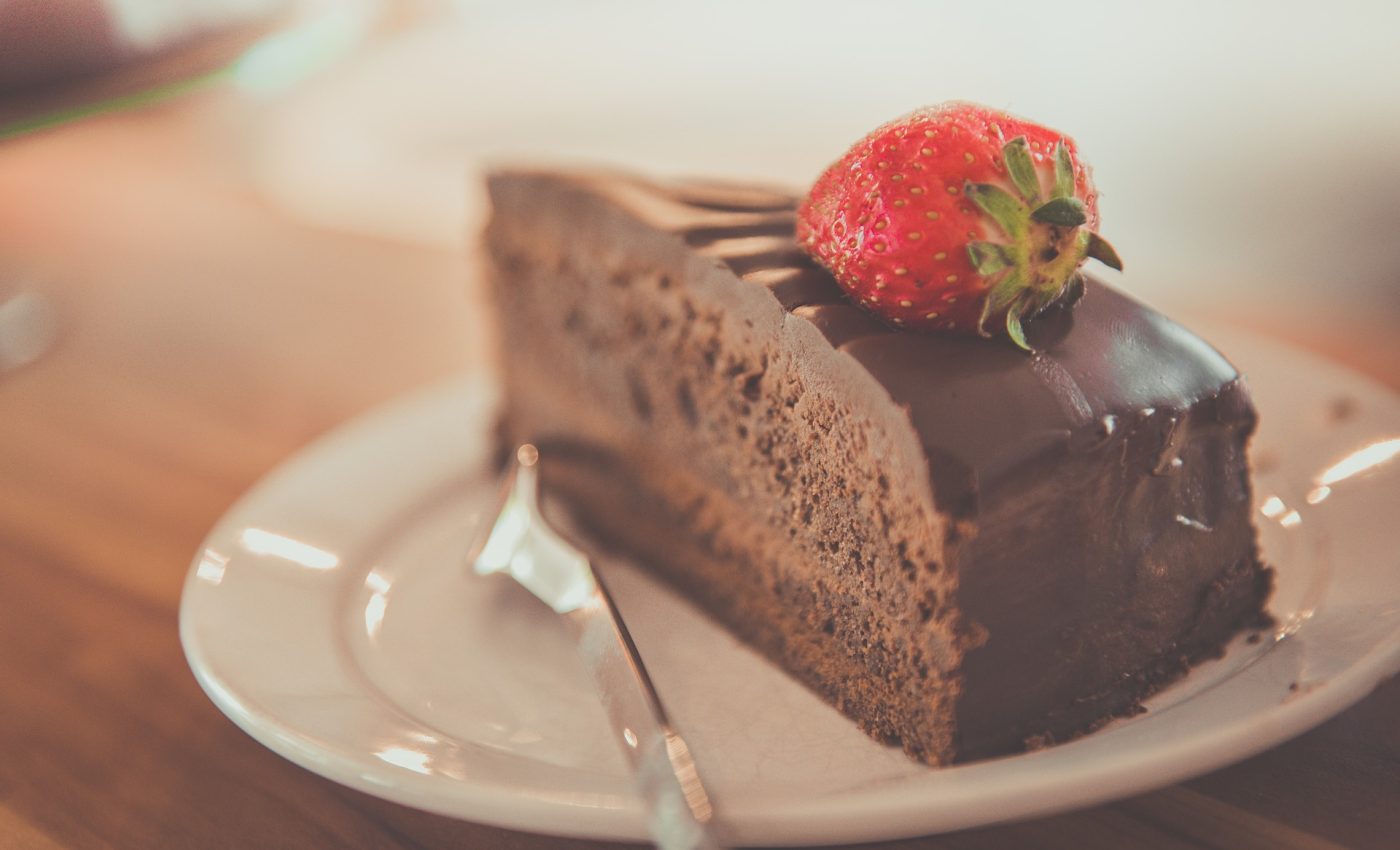 prajitura cu ciocolata - sfatulparintilor.ro - pixabay_com - cake-1850011_1920