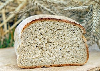 paine de casa cu lapte - sfatulparintilor.ro - pixabay_com - bread-1510155_1920