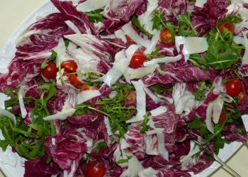 salata de varza cu rosii - sfatulparintilor.ro - pixabay_com - radicchio-797312_1920