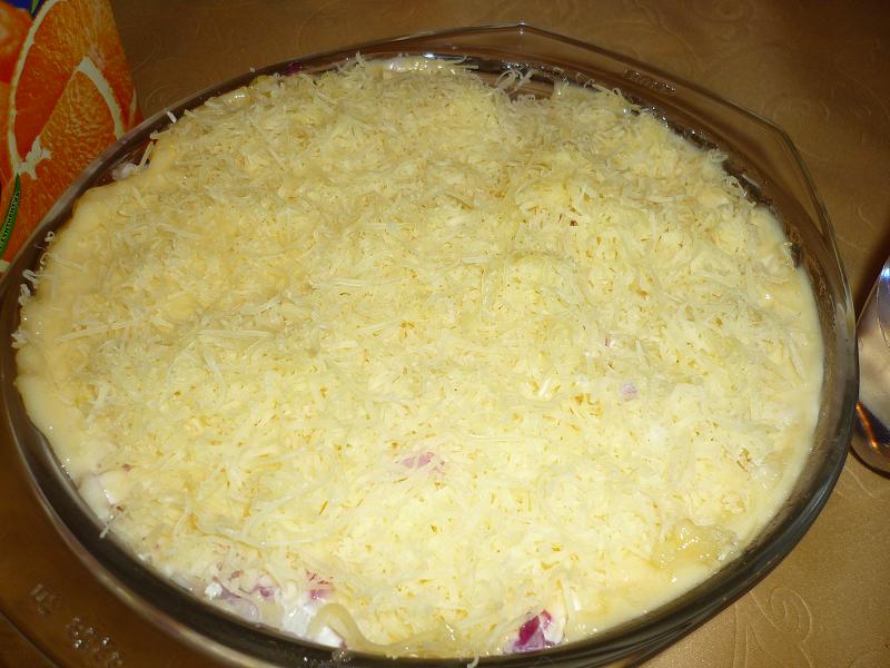 Salata de branza cu chimen si ceapa rosie