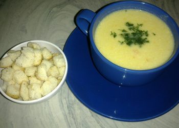 Supa-crema de dovlecei cu piept de pui