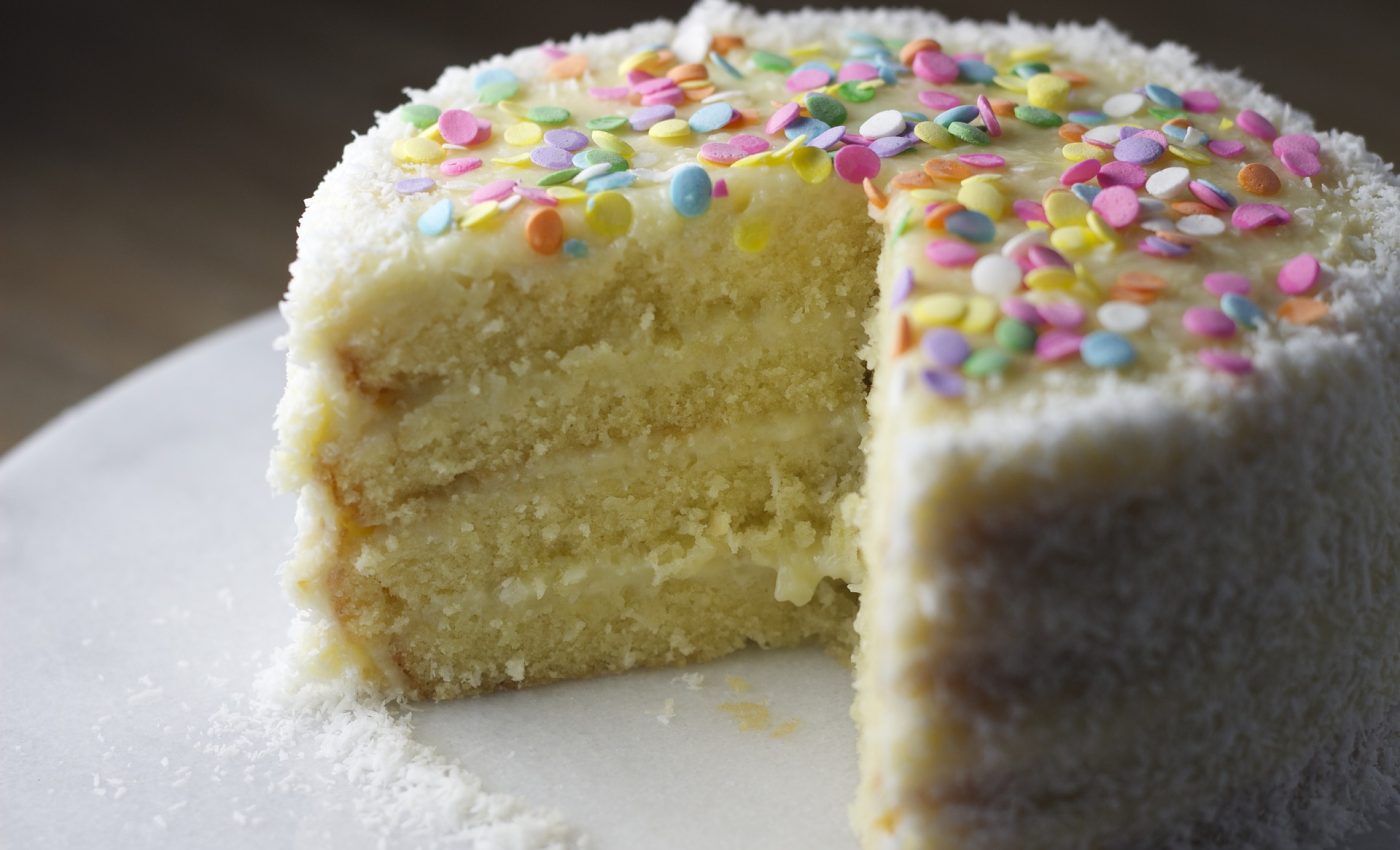 Tort cu crema de branza - sfatulparintilor.ro - pixabay_com - cake-727854_1920
