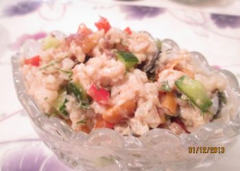 Salată de orez cu ton