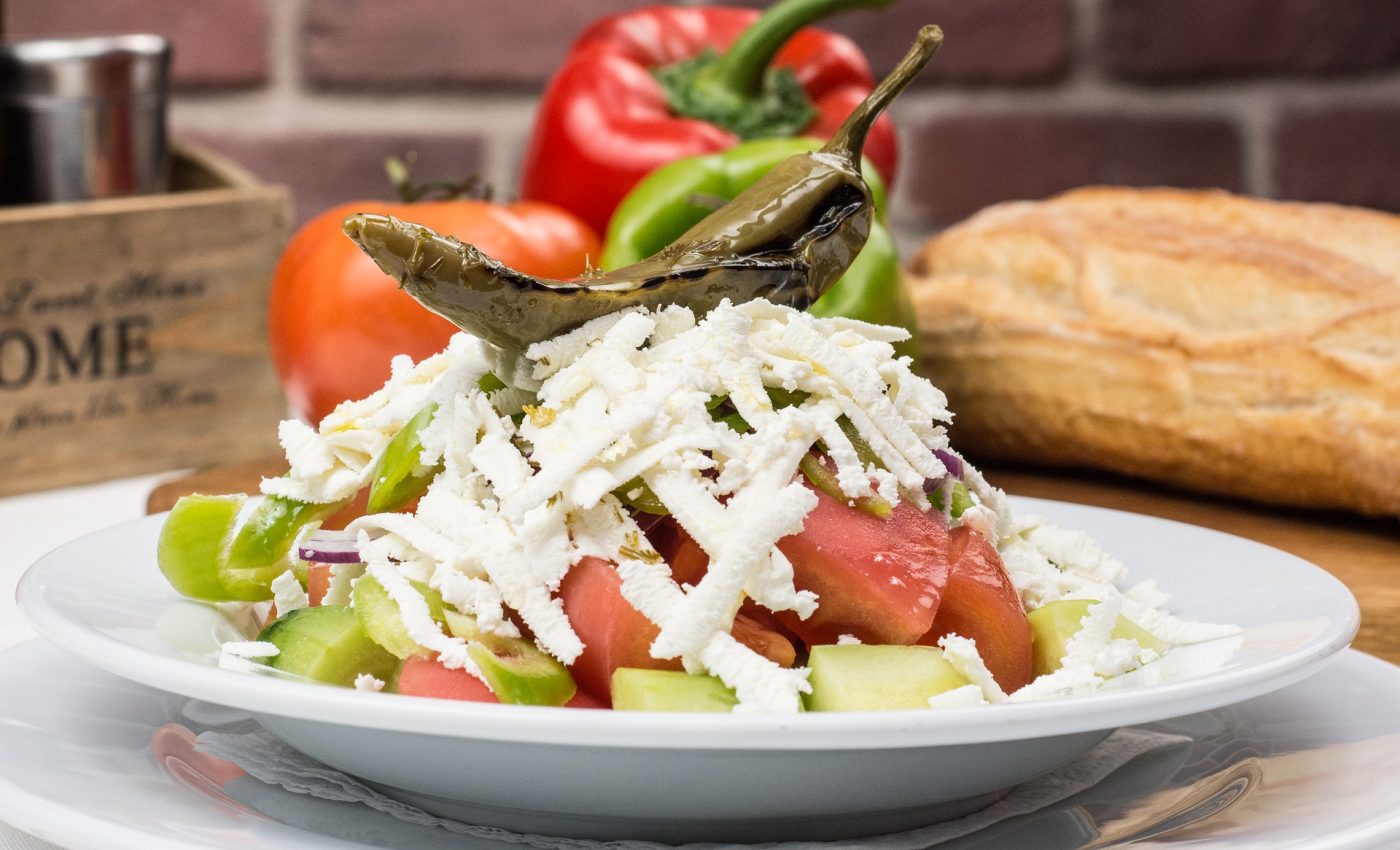 Salata cu branza - sfatulparintilor.ro - pixabay-com - bulgarian-traditional-salad-2157208_1920