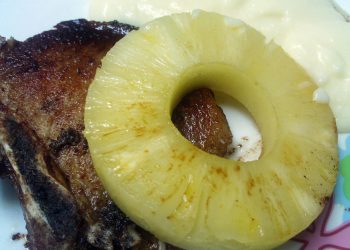 Friptura de porc cu mustar frantuzesc si ananas - sfatulparintilor.ro - pixabay-com - pork-chop-345816_1920