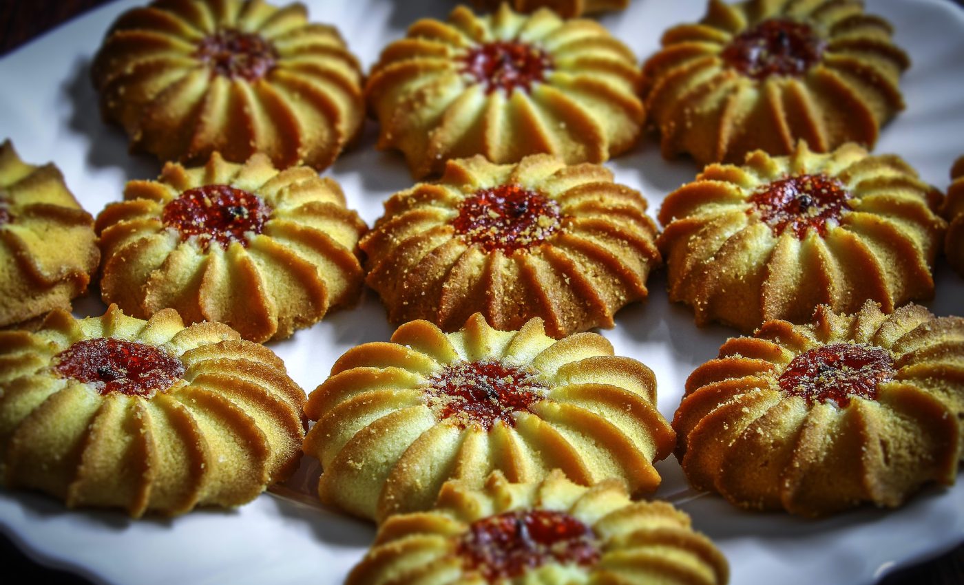 Fursecuri cu nuca si caramel - sfatulparintilor.ro - pixabay_com - cookies-4665910_1920
