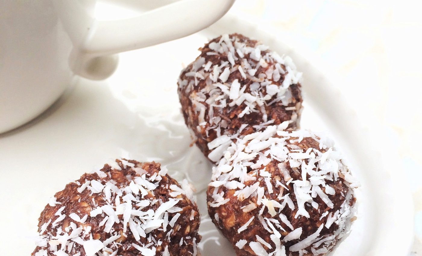 bilute de ciocolata cu cocos - sfatulparintilor.ro - pixabay_com - chocolate-balls-824638_1920