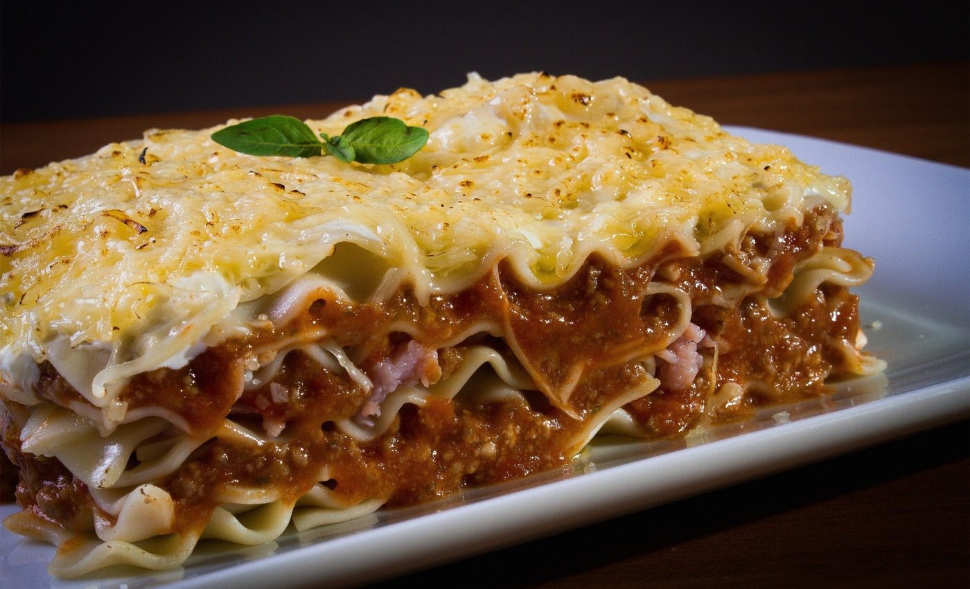 Lasagna bolognese - sfatulparintilor.ro - pixabay-com - meal-2069021_1920