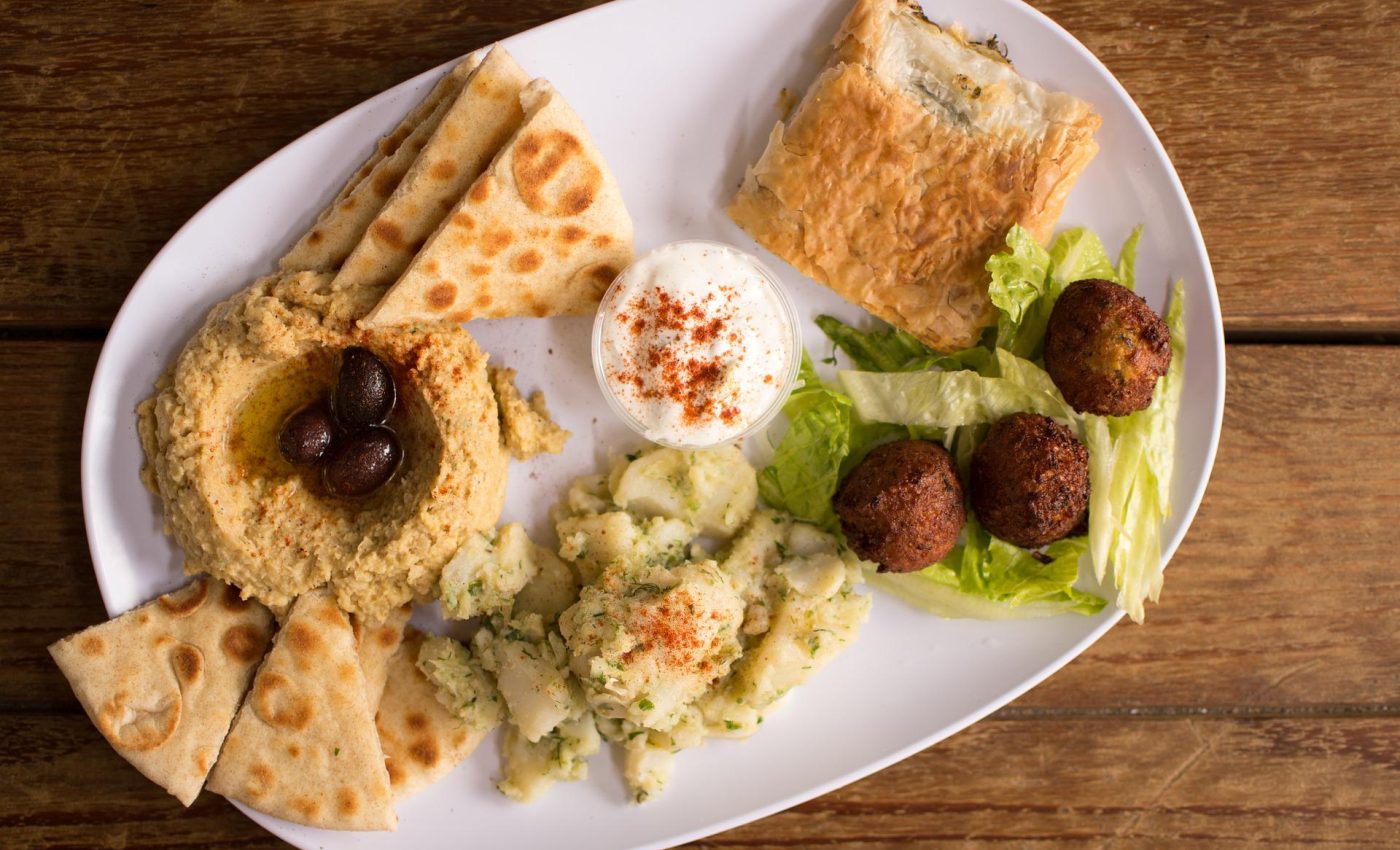 Falafel cu salata turceasca - sfatulparintilor.ro - pixabay_com - hummus-1649231_1920