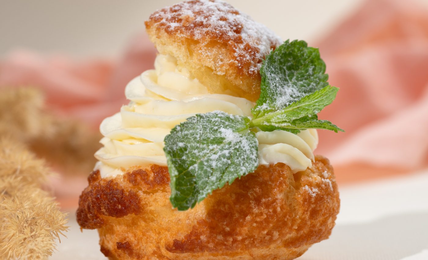 Choux a la creme - sfatulparintilor.ro - dreamstime_m_261504566