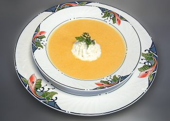 supa crema de ciuperci cu morcov - sfatulparintilor.ro - pixabay_com - soup-387836_1920