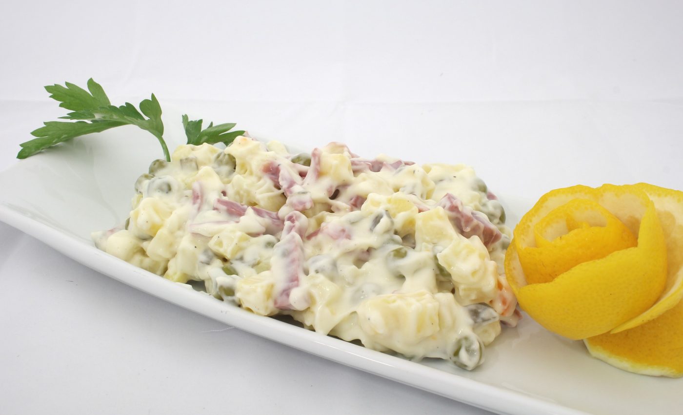 Salata dietetica cu carne de vita - sfatulparintilor.ro - pixabay_com - italian-salad-812663_1920