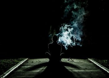 despre droguri - sfatulparintilor.ro - pixabay_com - smoke-1031060_1920