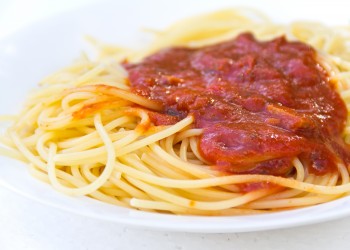 sfatulparintilor.ro-spaghete-sos-soia-stockfreeimages.com