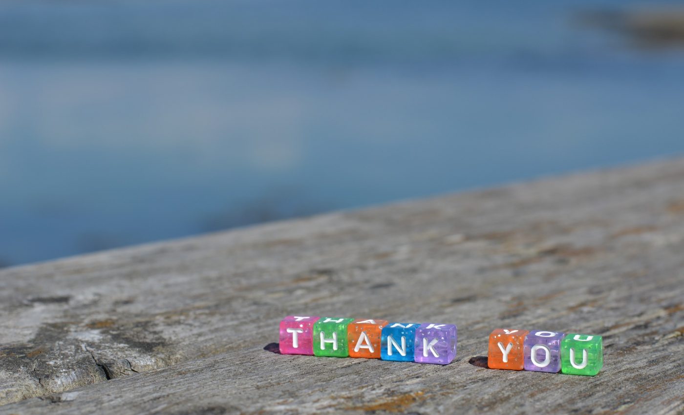 sa ramai recunoscator - sfatulparintilor.ro - pixabay_com - thanks-3615884_1920