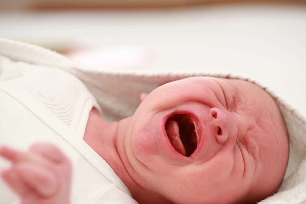 Decodarea plânsului la bebeluşi