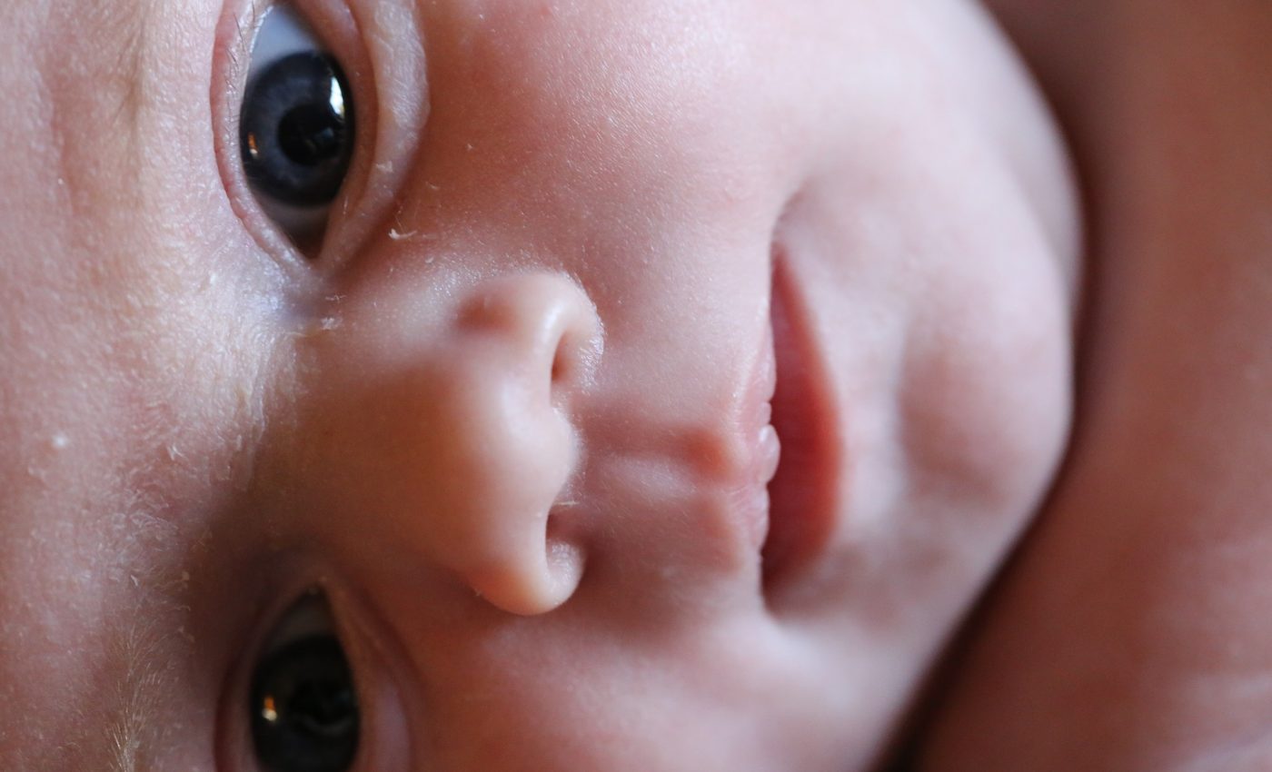 Culoarea ochilor la bebelusi - sfatulparintilor.ro - pixabay_com -new-born-baby-1863942_1920