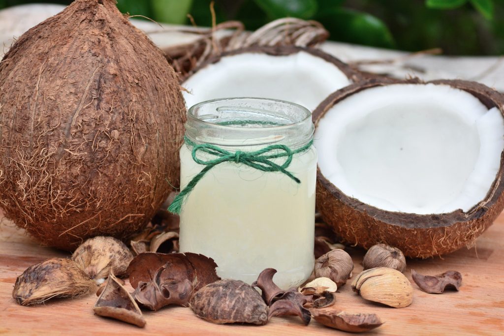 ulei de cocos - sfatulparintilor.ro - pixabay_com - food-3062139_1920