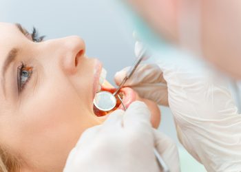 boli pe care dentistii le observa primii