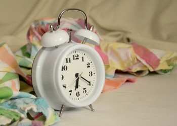 ceas somn insomnie - sfatulparintilor.ro - pixabay_com