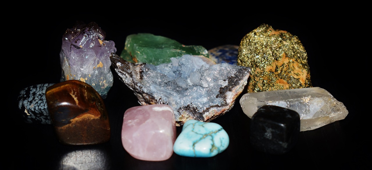 pietre semipretioase zodie - sfatulparintilor.ro- pixabay_com