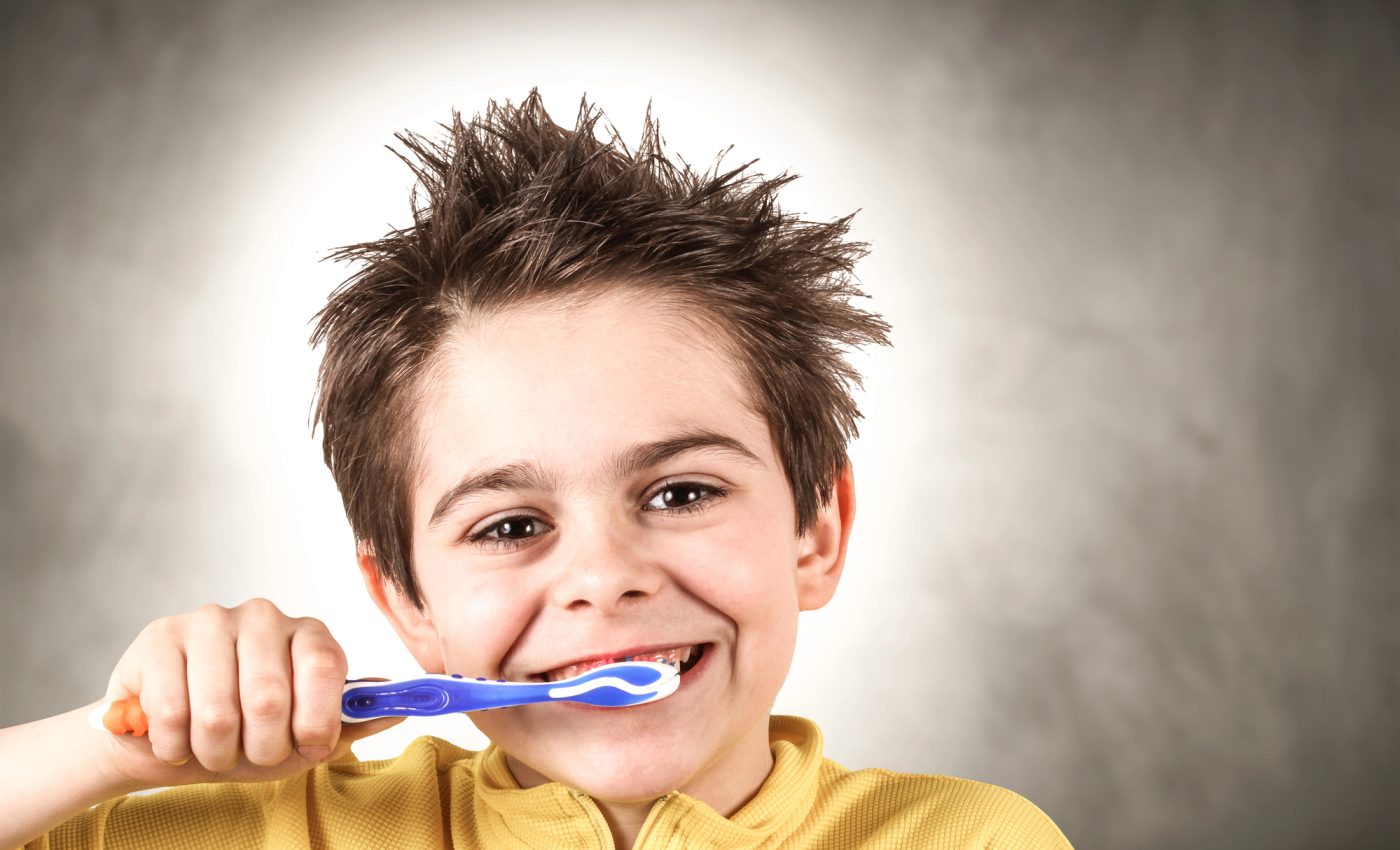 cum ne invatam copiii sa se spele pe dinti