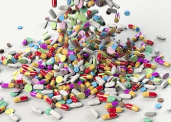 Combinatii letale de medicamente - sfatulparintilor.ro - pixabay_com - pills-3673645_1920