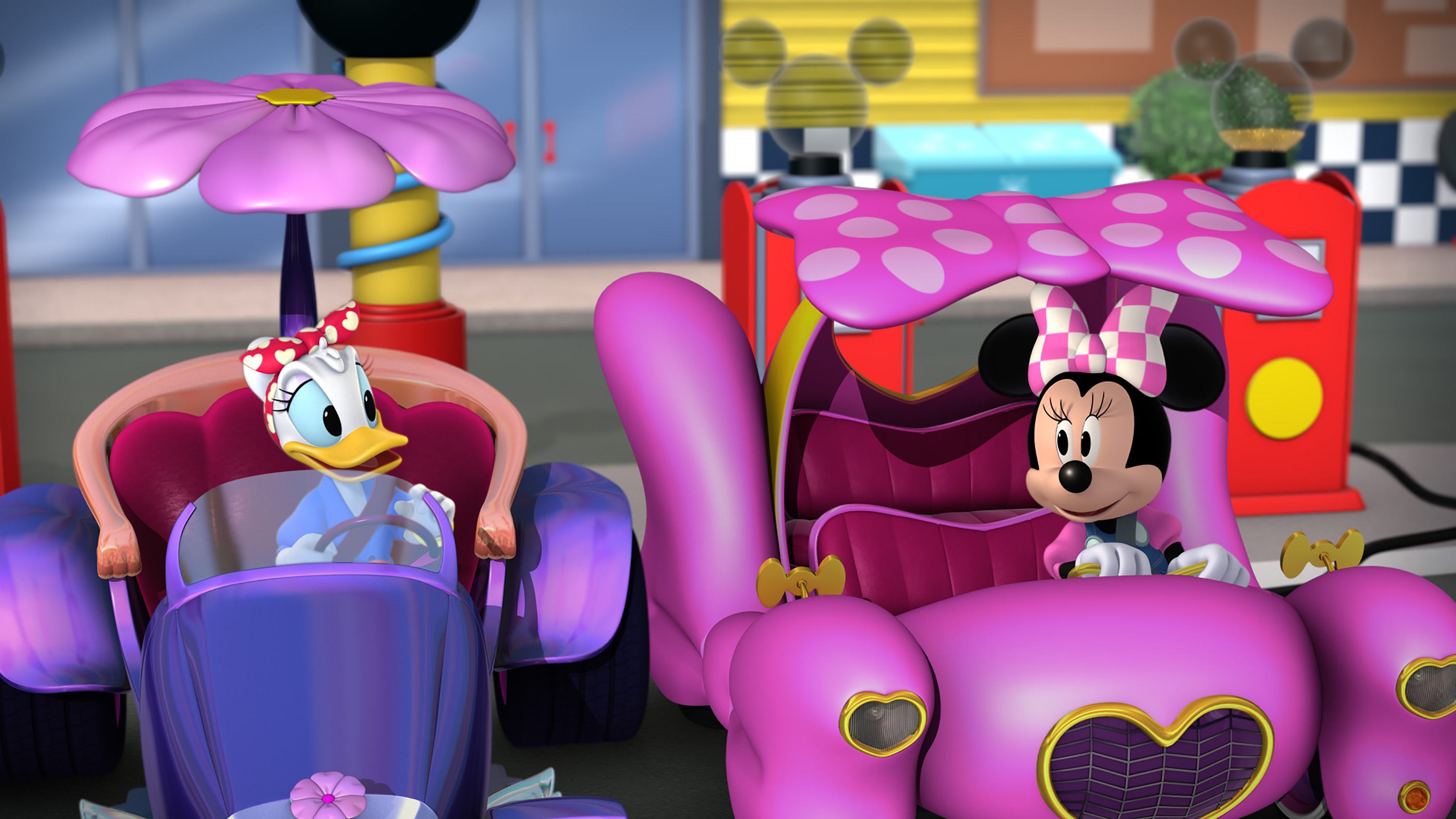 Фф минни. Клуб Микки Мауса Дейзи. Микки Веселые гонки Дейзи. Mickey and the Roadster Racers Minnie. Микки и весёлые гонки Mickey and the Roadster Racers.