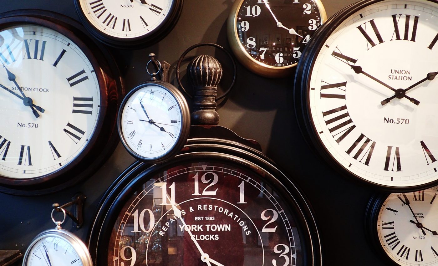 timp - ceas - sfatulparintilor.ro = pixabay_com - clocks-1098080_1920
