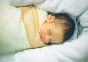 Tulburari de somn la copii - sfatulparintilor.ro - pixabay_com - newborn-4397155_1920
