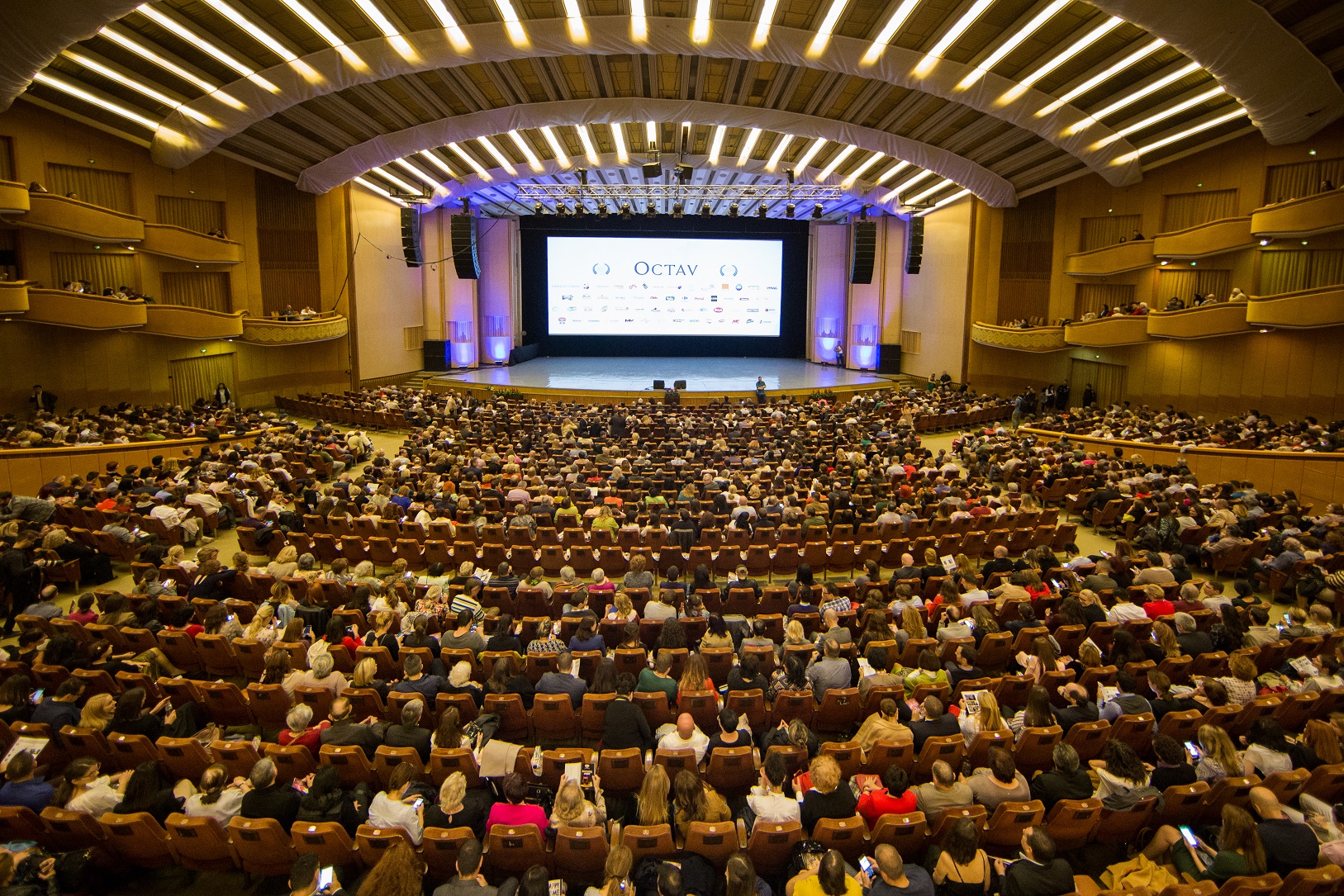 Premiera De Gala Octav La Sala Palatului 2 Sfatulparintilor Ro