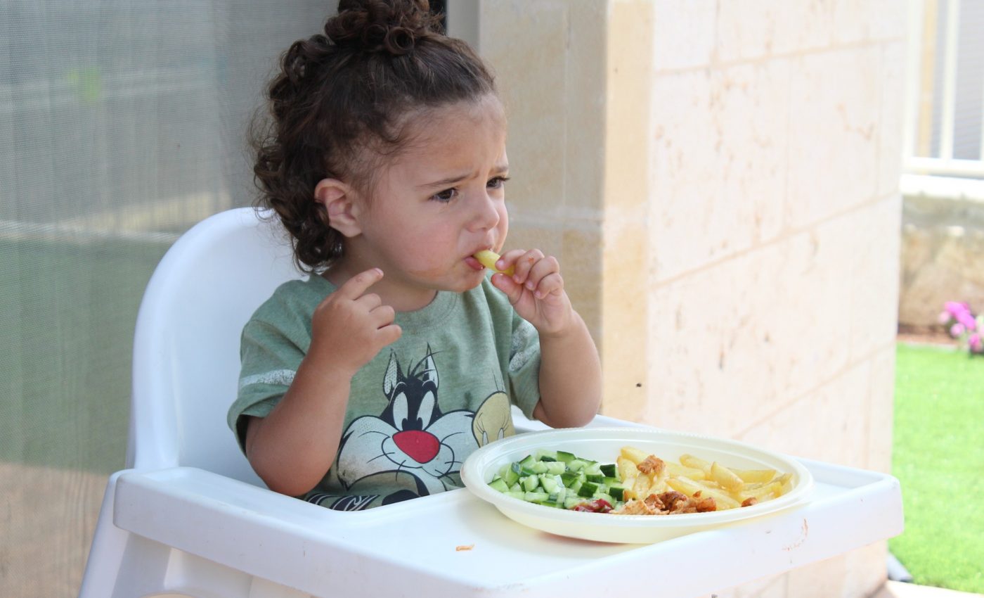 alimente copii - sfatulparintilor.ro - pixabay-com - child-1566470_1920