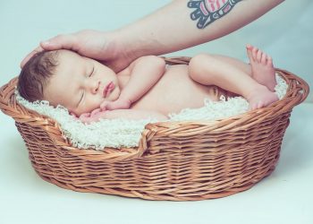 ce sa cumperi pentru bebelus - sfatulparintilor.ro - pixabay_com - tattoo-2923997_1920