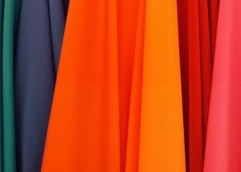 Ce spune culoarea hainelor - sfatulparinitlor.ro - pixabay-com - colorful-620520_1920