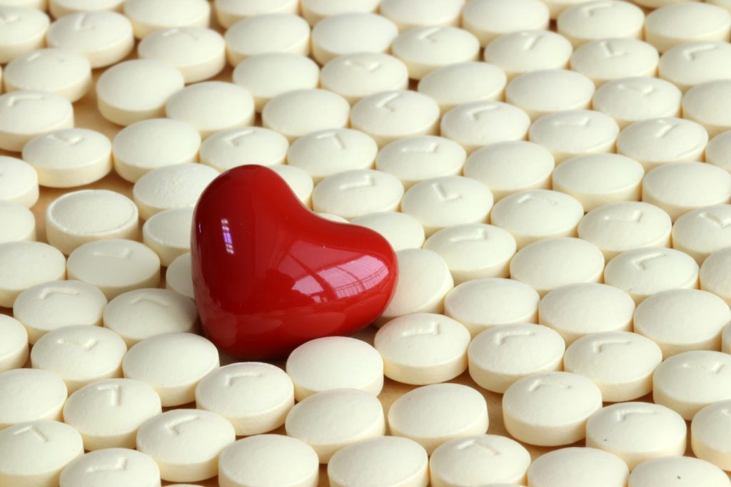 Cele mai periculoase combinatii de medicamente si alimente - sfatulparintilor.ro -pixabay__com - about-3758127_1920
