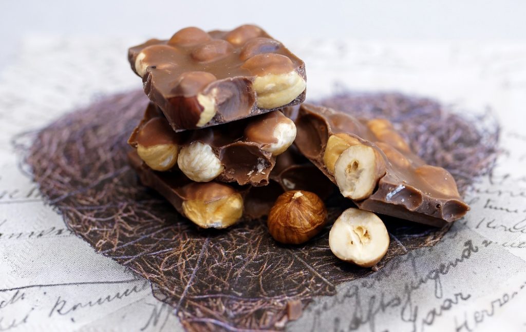 ciocolata de casa - sfatulparintilor.ro - pixabay_com - chocolate-3012752_1920