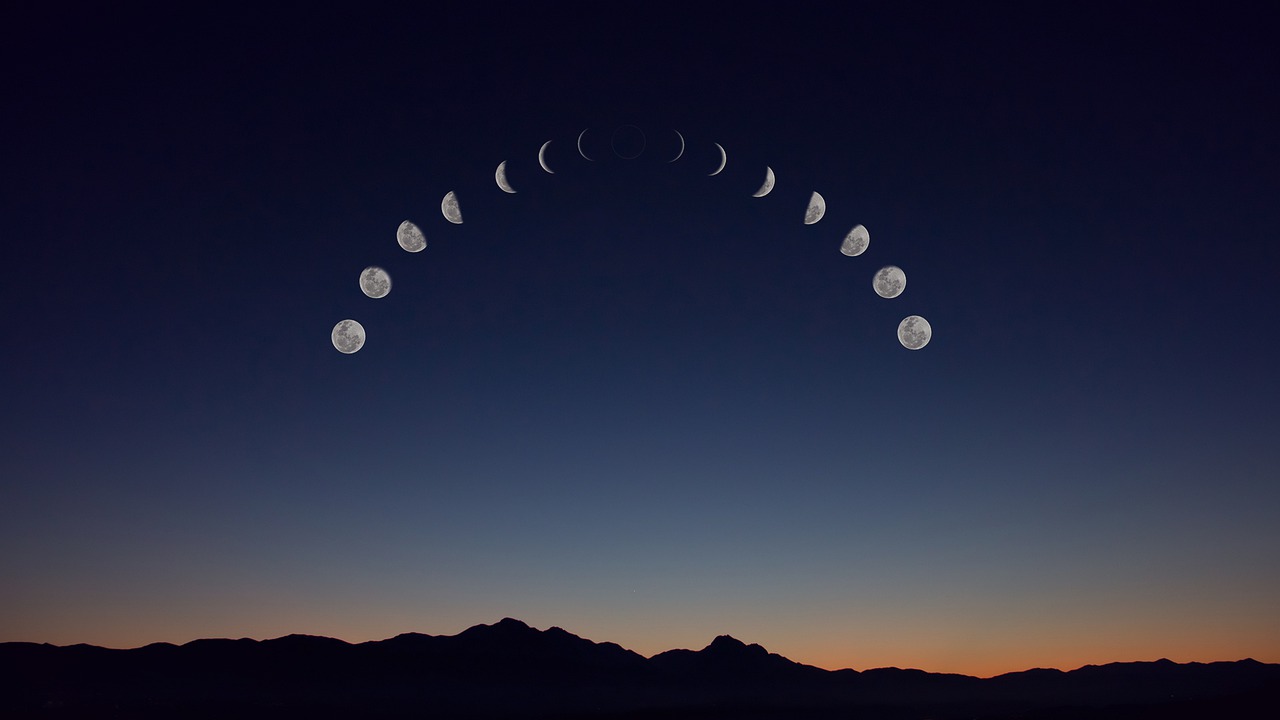 fazele lunii - sfatulparintilor.ro - pixabay-com - sky-3076863_1280