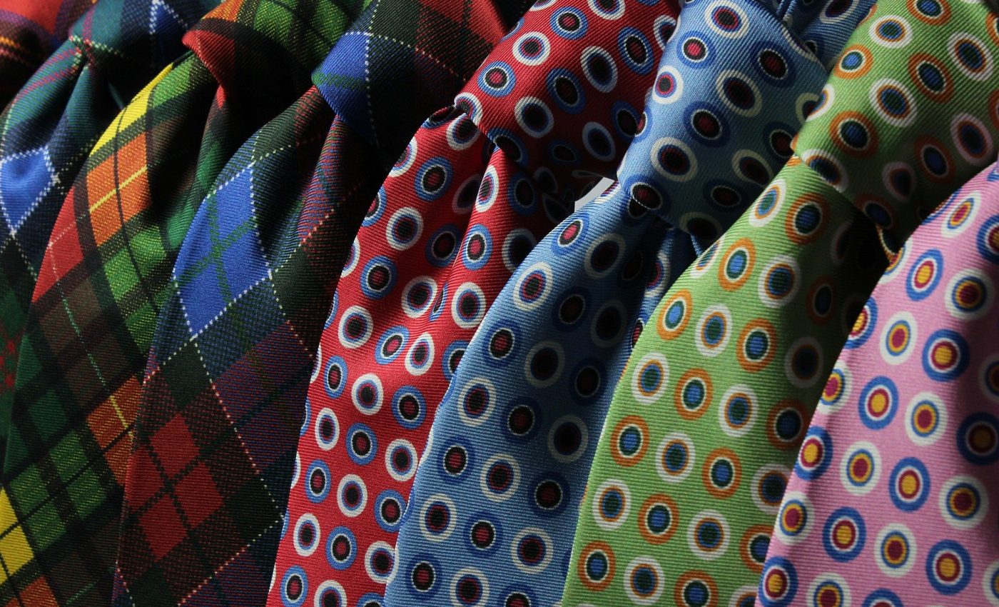 Semnificatia culorilor la birou - sfatulparintilor.ro - pixabay_com - neckties-210347_1920