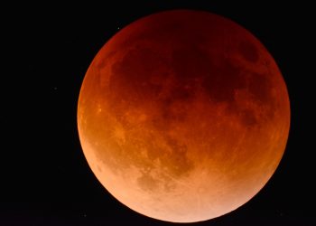 Eclipsa totala de Luna 2018