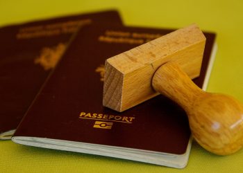 Acte necesare pasaport - sfatulparintilor.ro - pixabay_com - buffer-1143485_1920