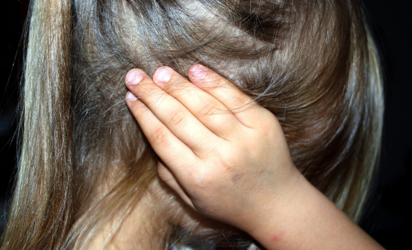 Abuzul emotional in educatia copiilor - sfatulparintilor.ro - pixabay_com - child-1439468_1920