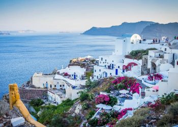 sa vizitezi Grecia