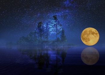 Luna plina in Varsator