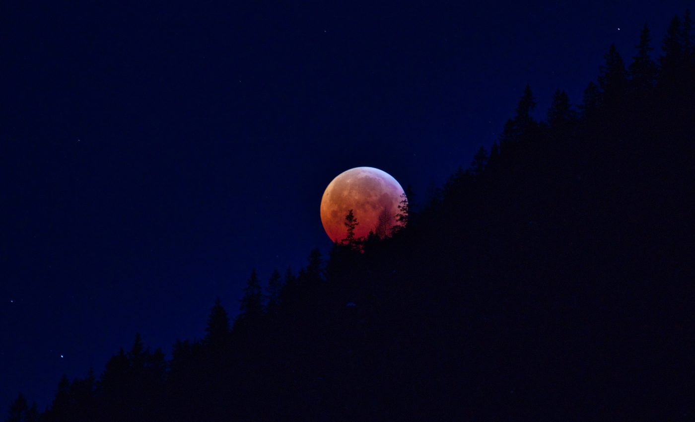 Eclipsa de Luna plina in RAC