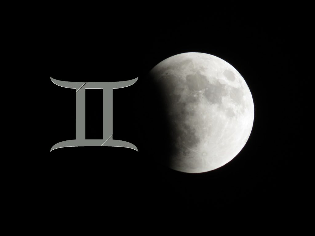 eclipsa luna plina in gemeni - sfatulparintilor.ro - pixabay_com - moon-964189_1920