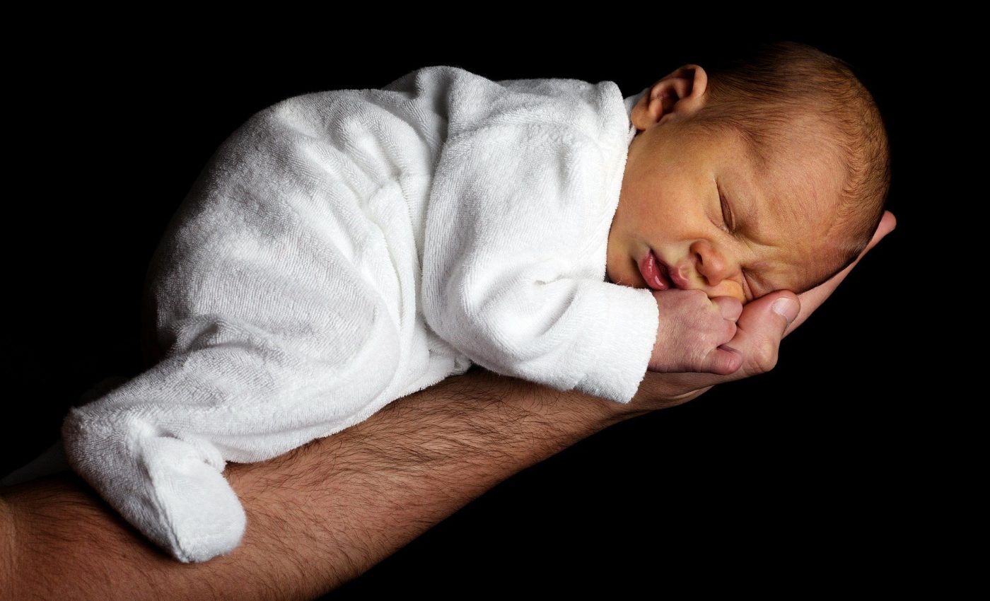 scutece pentru copiii născuți prematur - sfatulparintilor.ro - pixabay_com - baby-20339_1920
